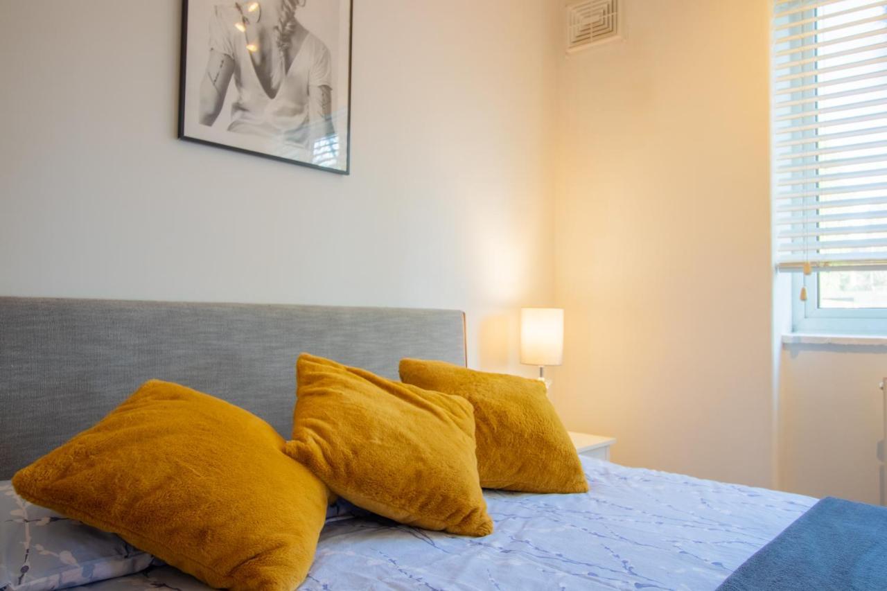 Stylish And Well Equipped Flat In Stockwell Lägenhet London Exteriör bild