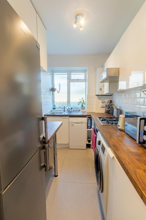 Stylish And Well Equipped Flat In Stockwell Lägenhet London Exteriör bild