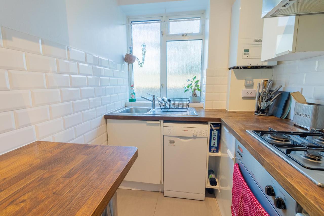 Stylish And Well Equipped Flat In Stockwell Lägenhet London Exteriör bild