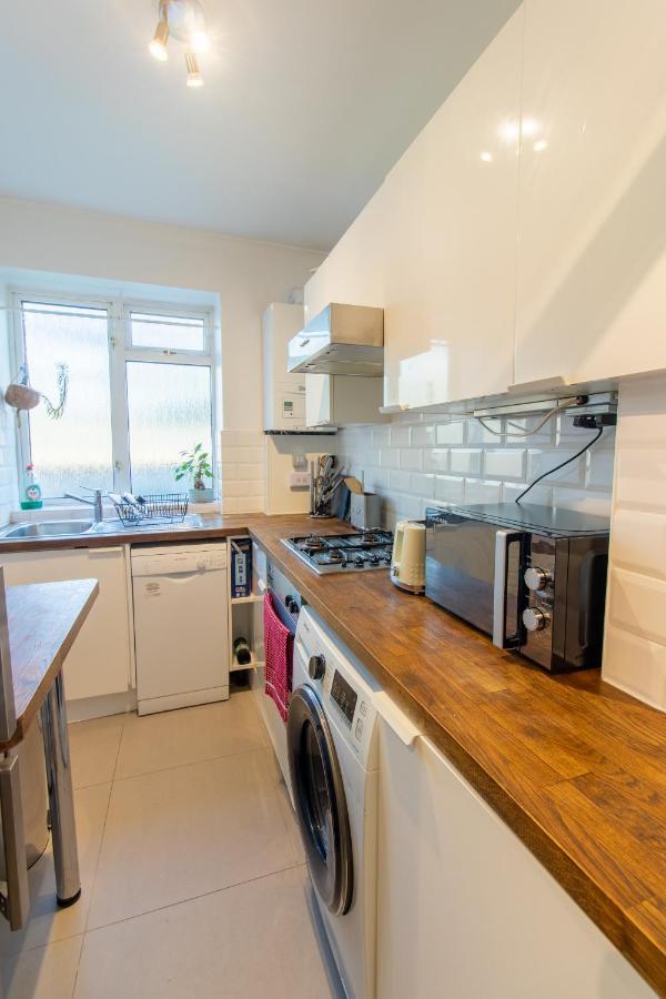 Stylish And Well Equipped Flat In Stockwell Lägenhet London Exteriör bild