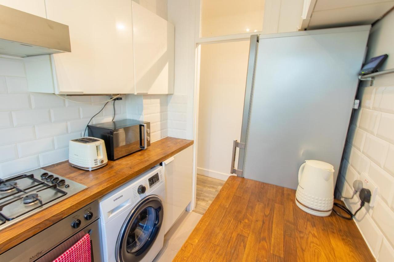 Stylish And Well Equipped Flat In Stockwell Lägenhet London Exteriör bild